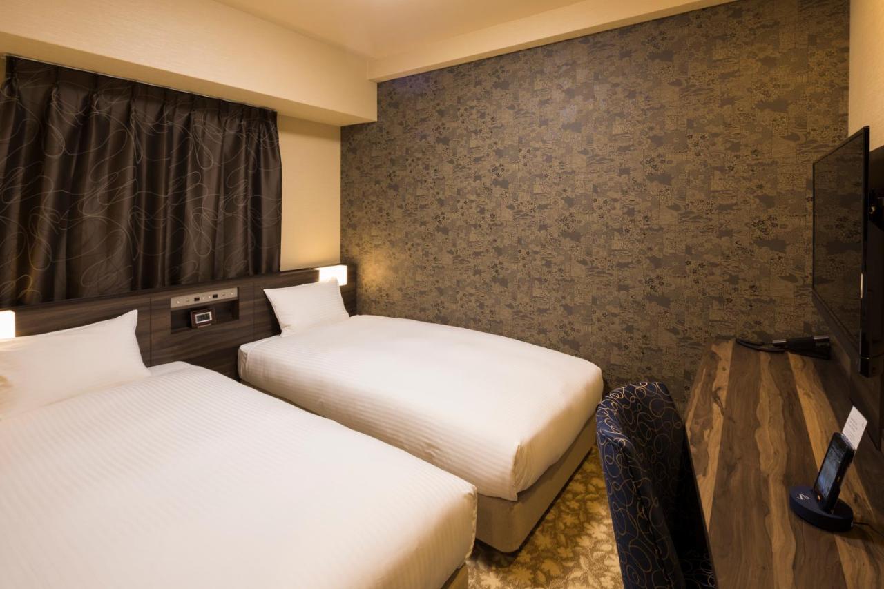 Hotel Wbf Shinsaibashi Osaka Buitenkant foto