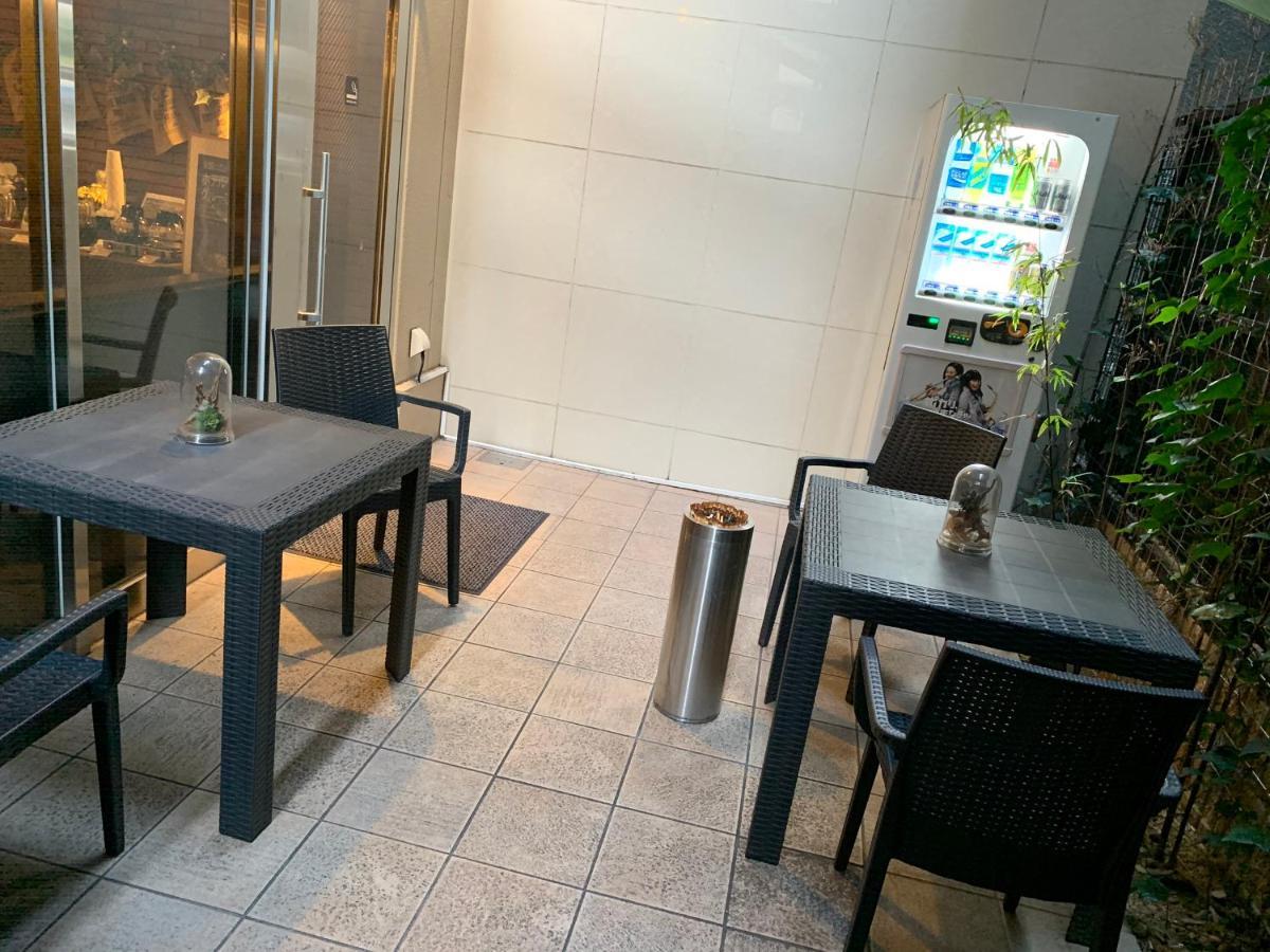 Hotel Wbf Shinsaibashi Osaka Buitenkant foto